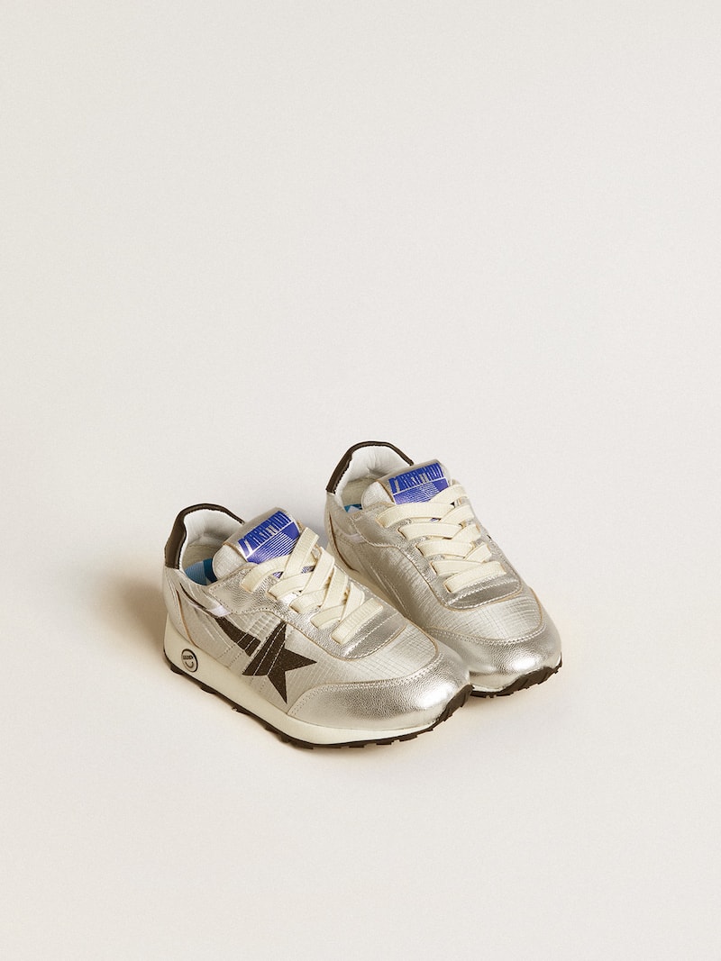 Golden Goose - Marathon Junior de nailon plateado con estrella negra y refuerzo del tal&oacute;n de piel in 
