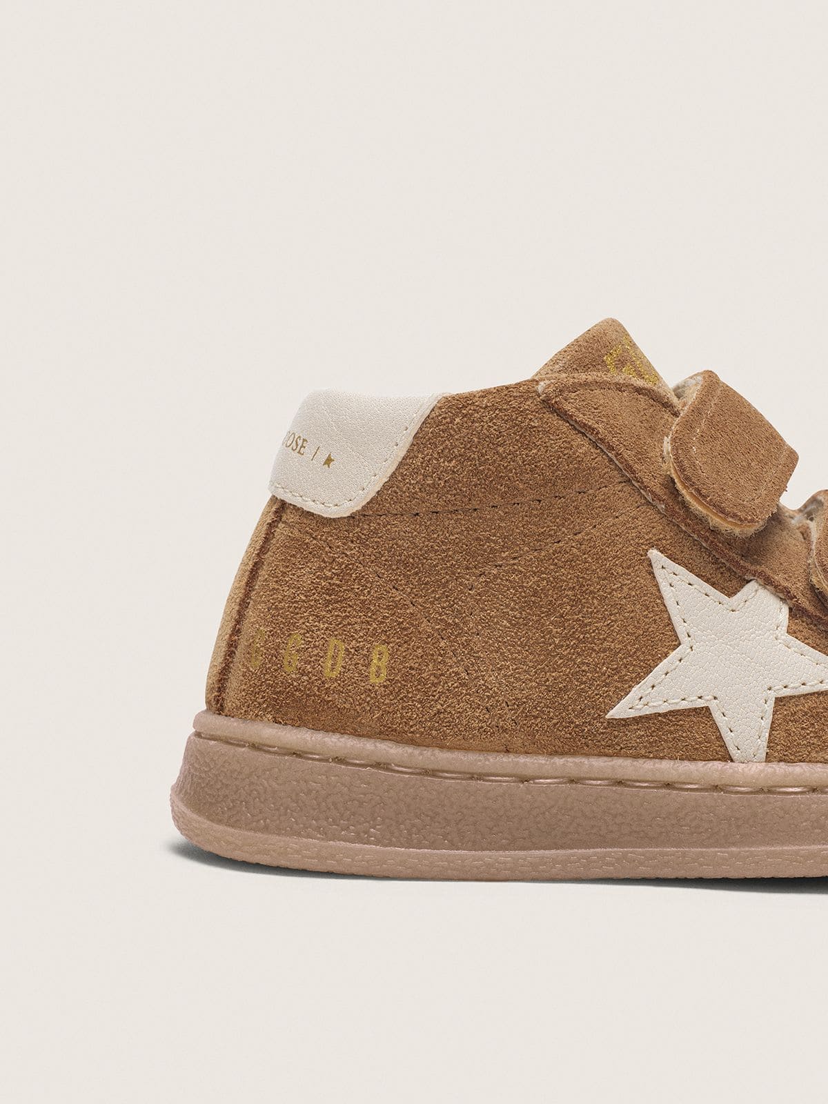 Golden Goose - Junior June in tobacco-colored suede with cream leather star in 