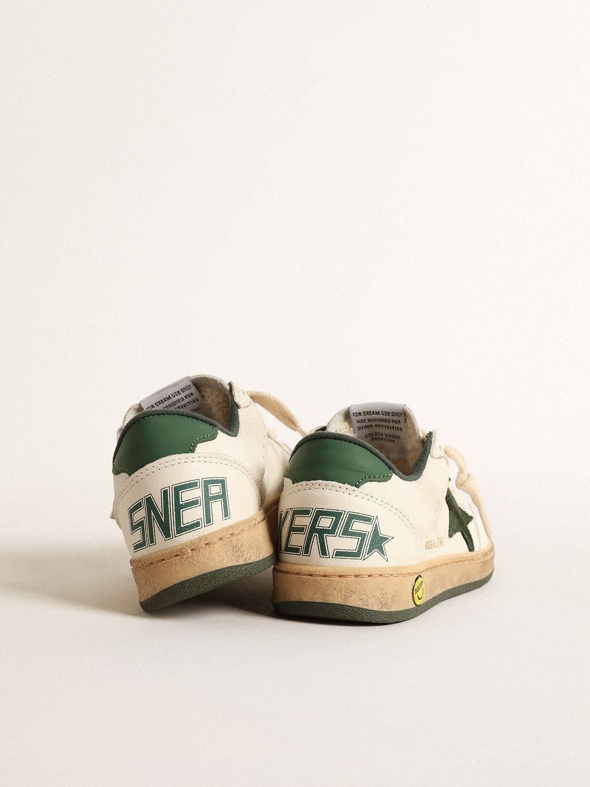 Golden Goose - Junior Ball Star in white leather with green suede star in 
