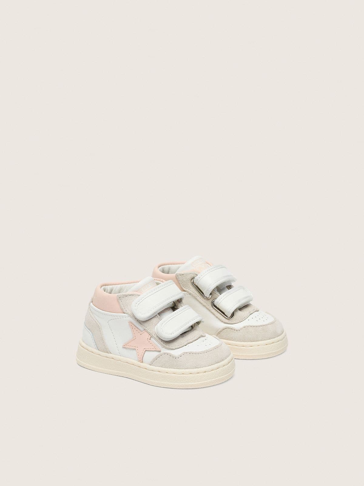 June junior en cuir blanc avec &eacute;toile en cuir rose pastel et empi&egrave;cements en cuir velours gris