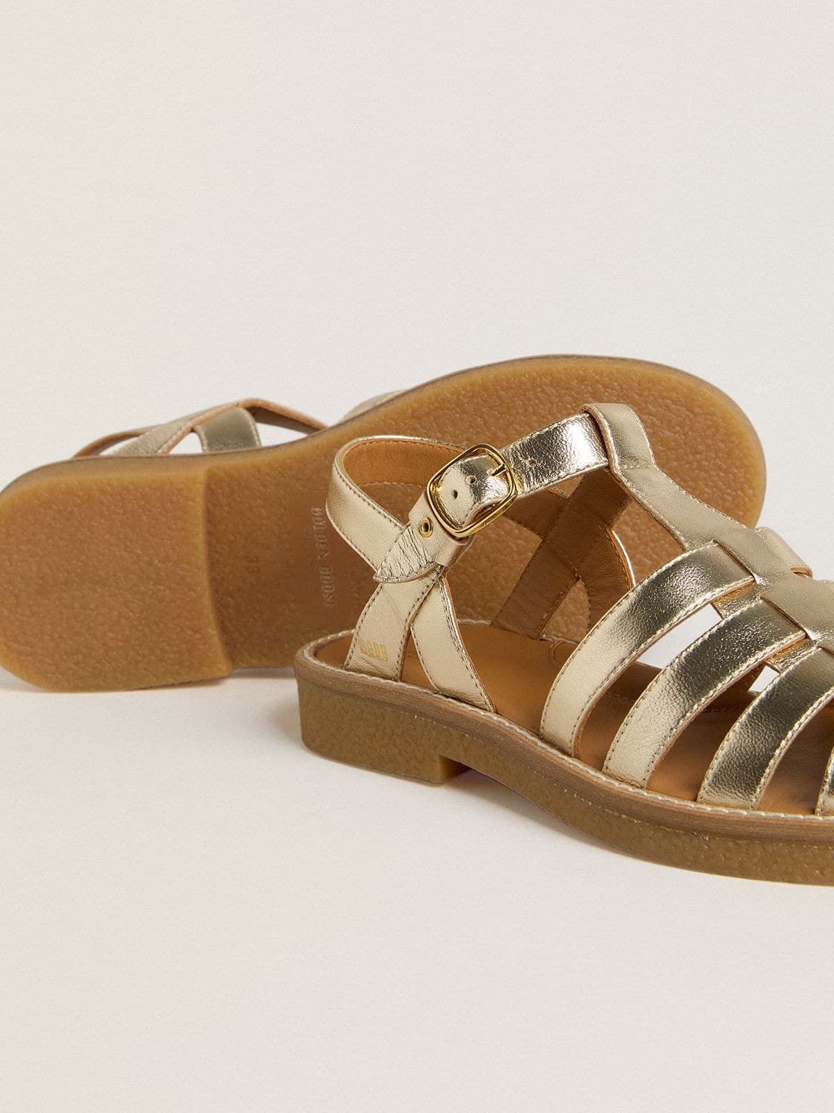 Golden Goose - Sandales Maxime Junior en cuir lamé doré in 