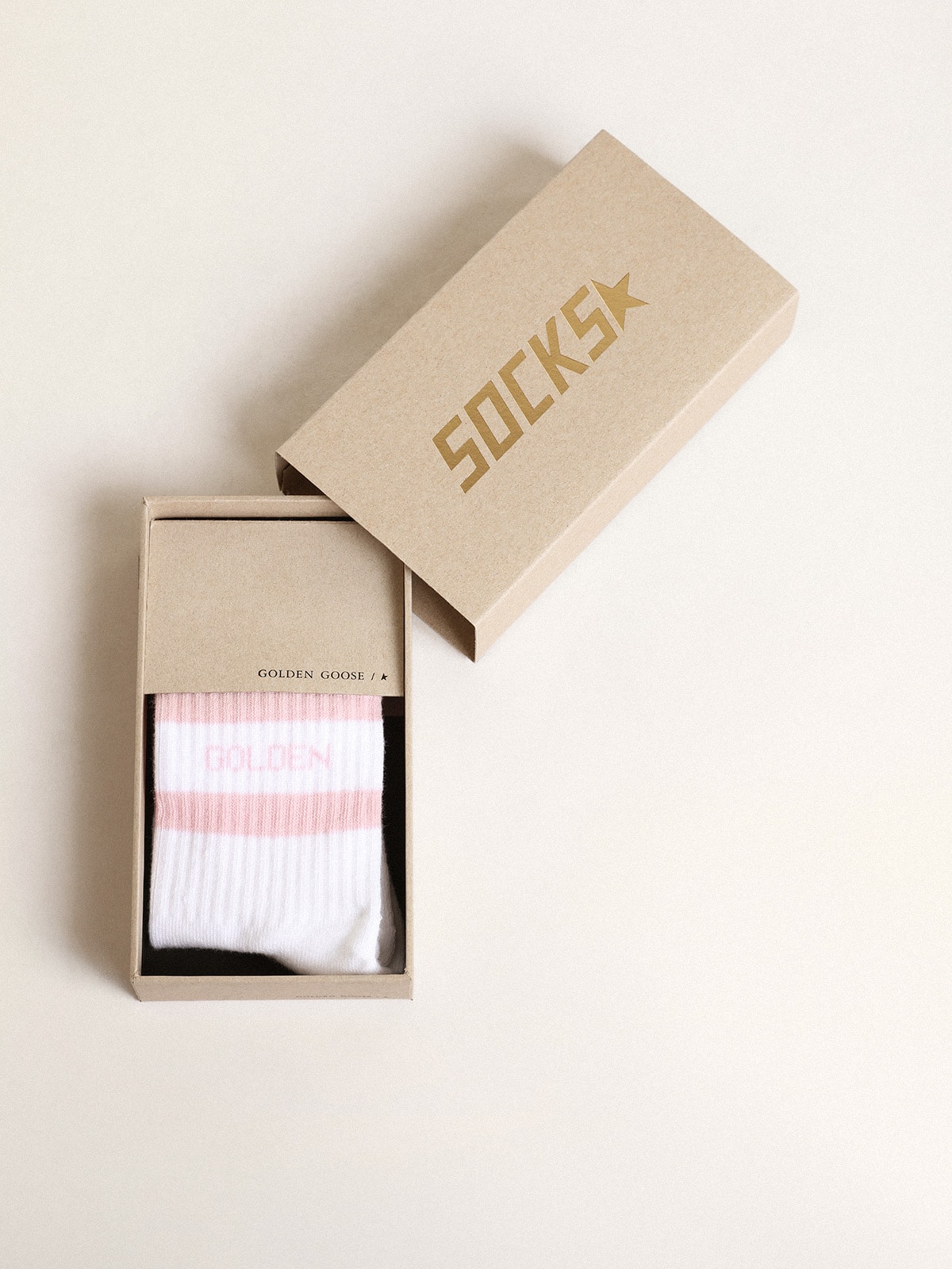 Golden Goose - Chaussettes c&ocirc;tel&eacute;es avec rayures et logo rose in 