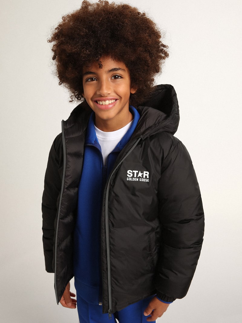 Golden Goose - Schwarze Stepp-Jacke mit Kapuze und Maxi-Stern auf dem R&uuml;cken in 