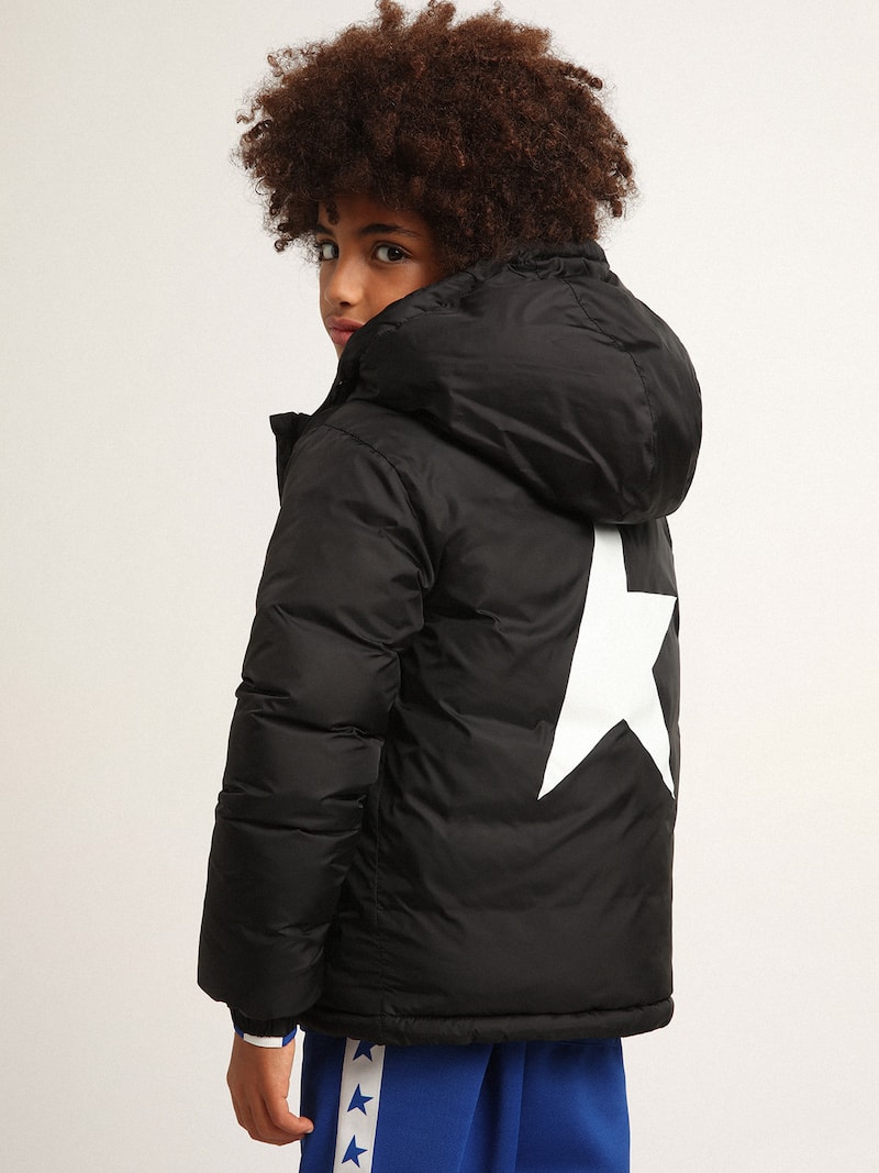 Golden Goose - Schwarze Stepp-Jacke mit Kapuze und Maxi-Stern auf dem R&uuml;cken in 