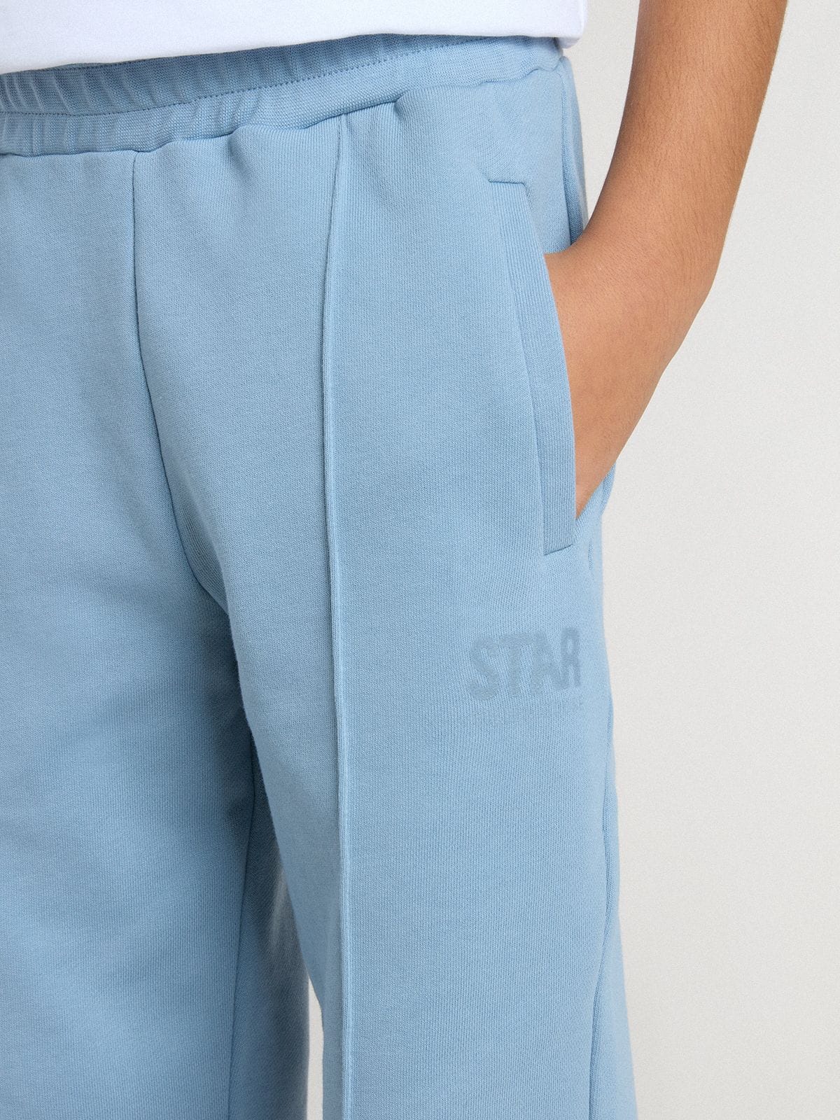 Golden Goose - Pantalon de jogging bleu clair pour garçon avec imprimé in 