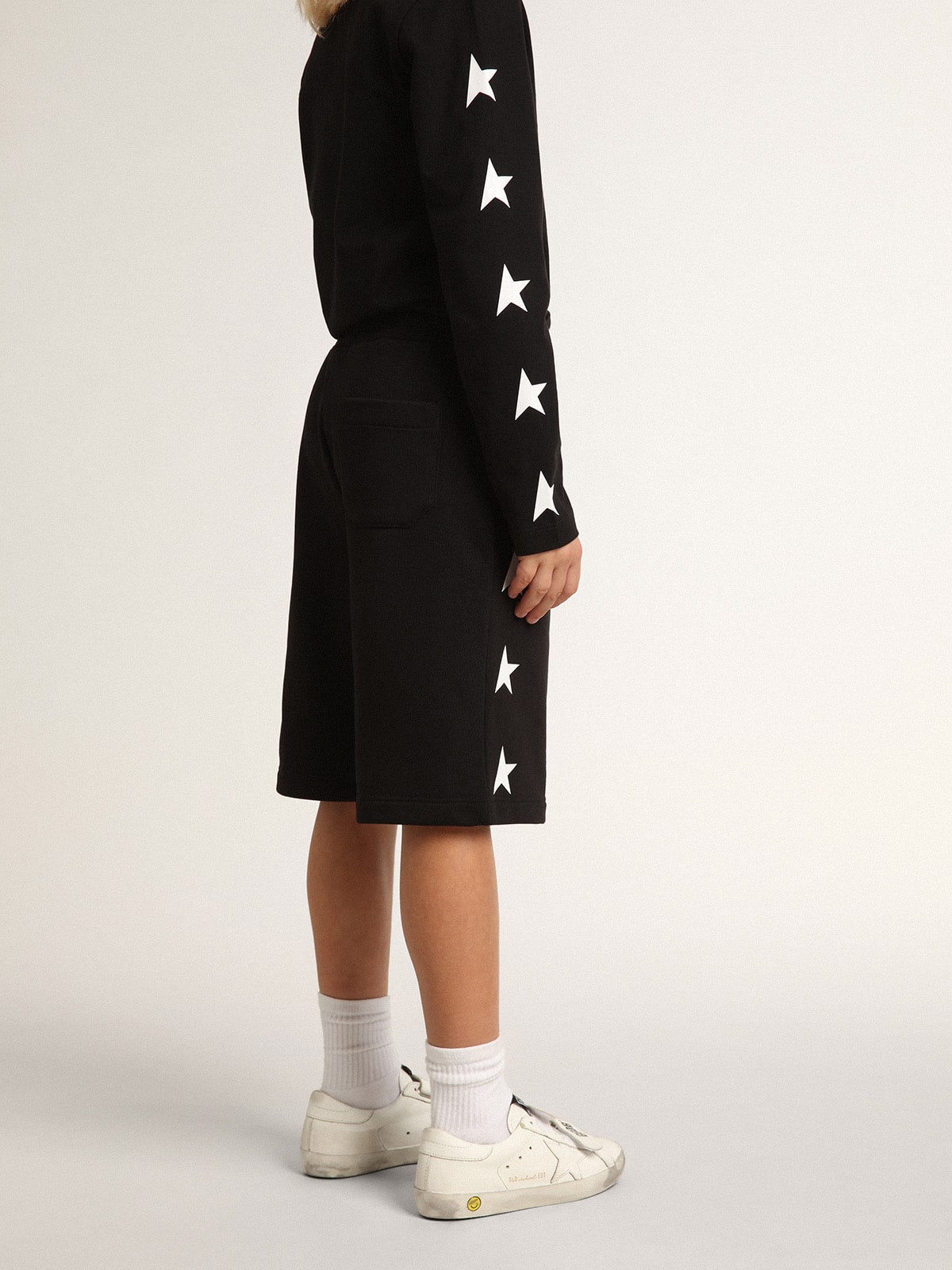 Golden Goose - Boys’ black Bermuda shorts with white stars  in 