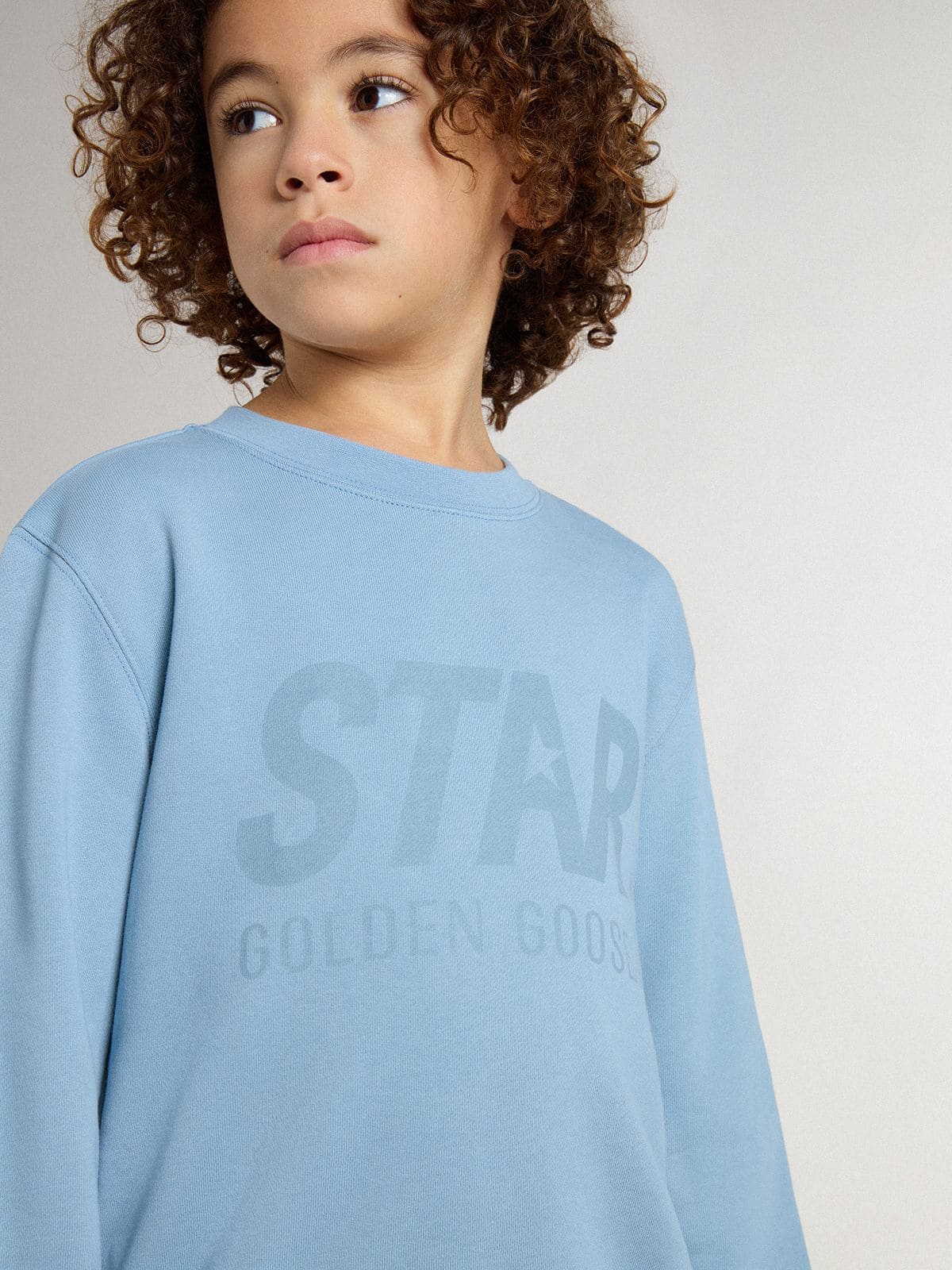 Golden Goose - Azurblaues Kindersweatshirt mit Schriftzug auf der Vorderseite  in 