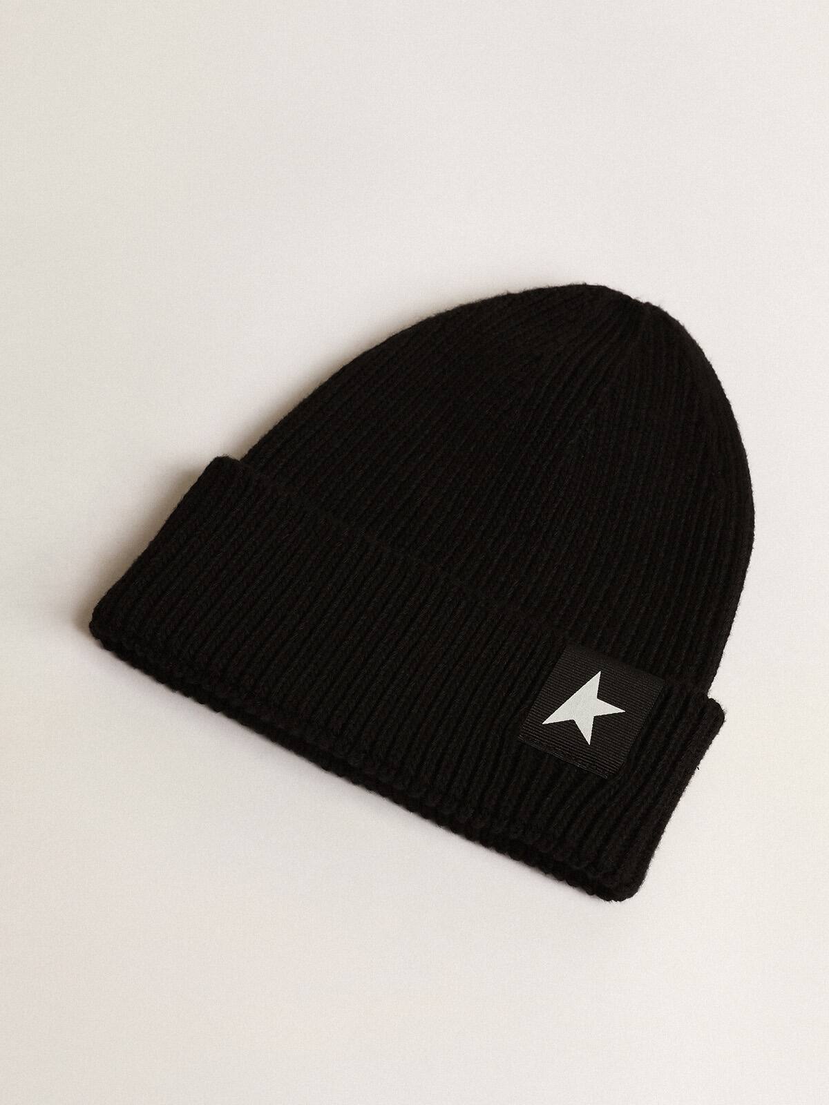 Golden Goose - Schwarze Baumwollm&uuml;tze mit wei&szlig;em Kontraststern in 