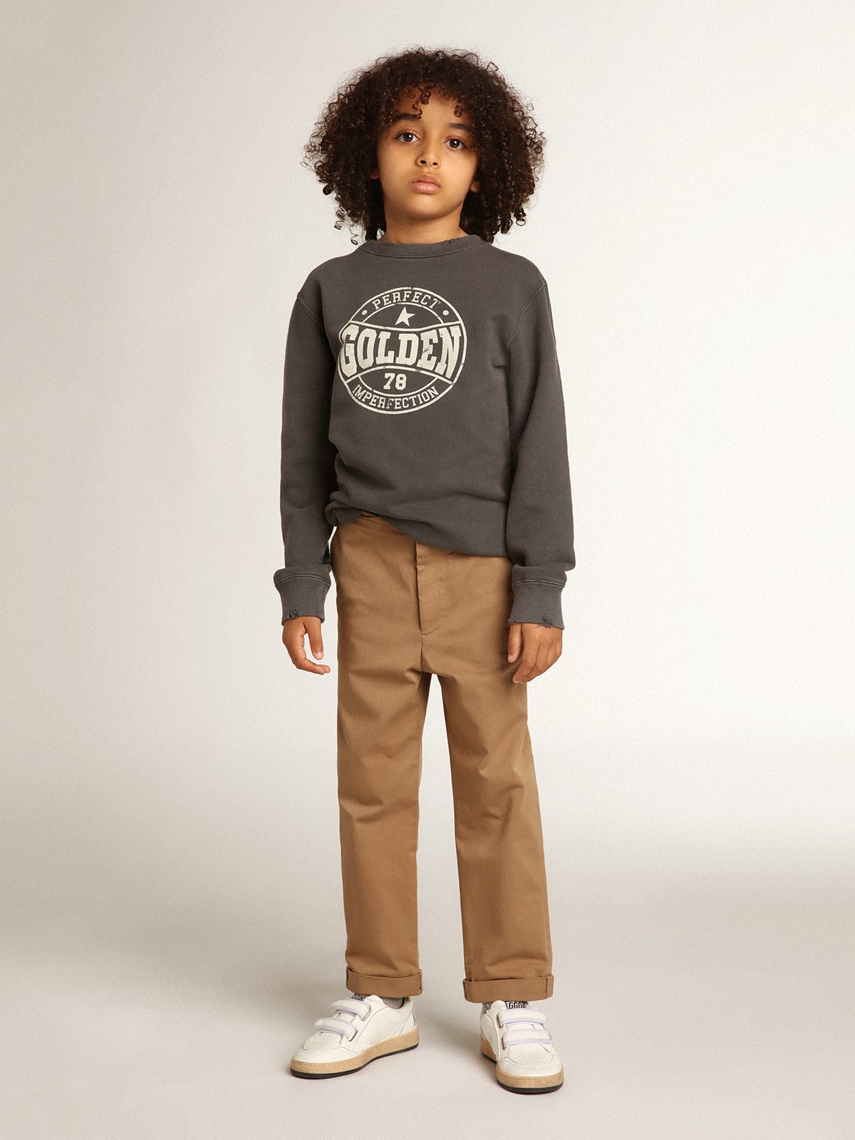 Golden Goose - Pantalon chino pour garçon en coton caramel in 