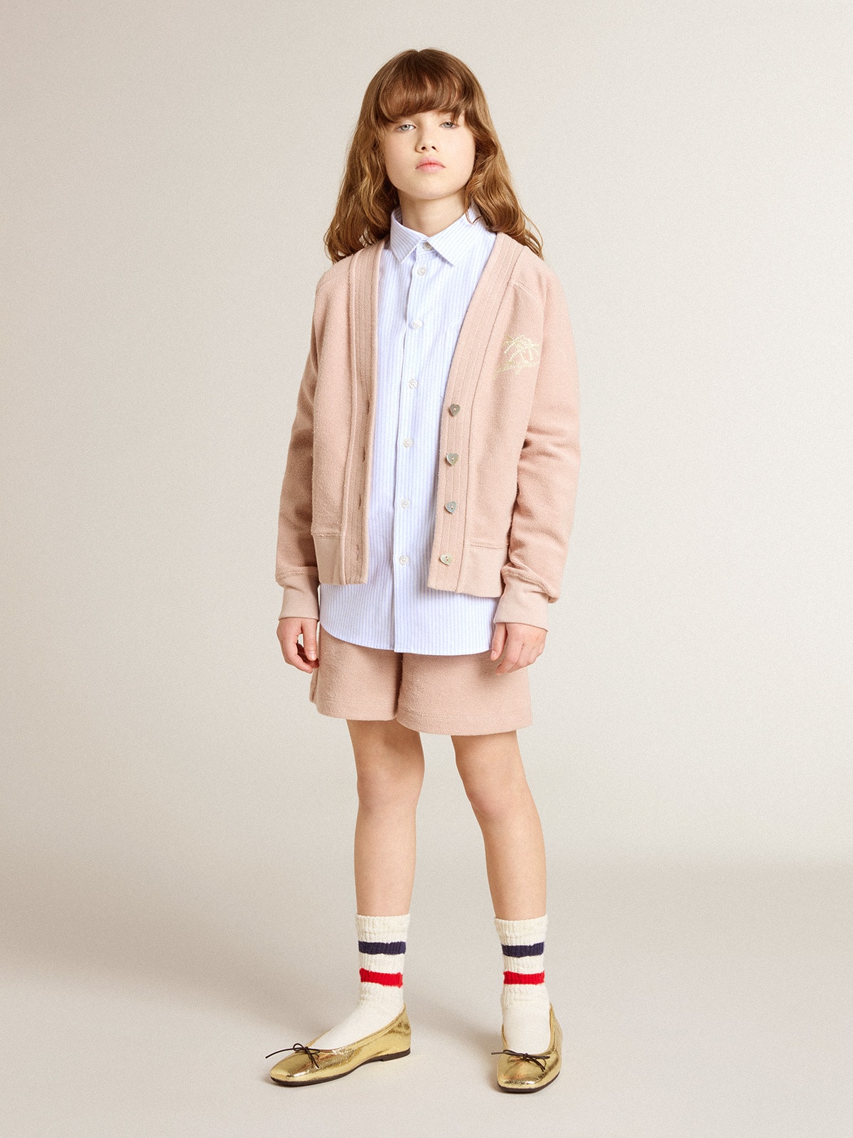 Golden Goose - Gestreiftes Shirt für Mädchen mit gesticktem Schriftzug auf der Tasche in 