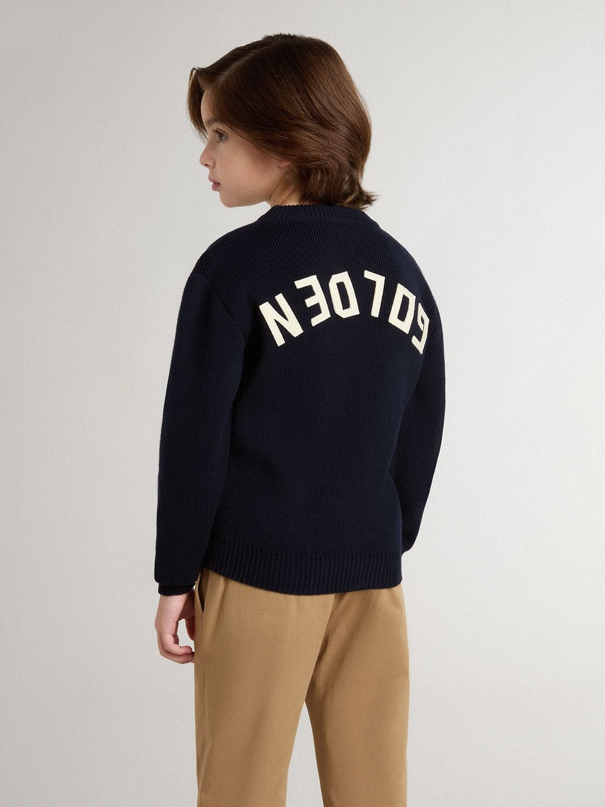 Golden Goose - Maglione girocollo da bambino di colore blu con scritta 'Golden' sul retro in 