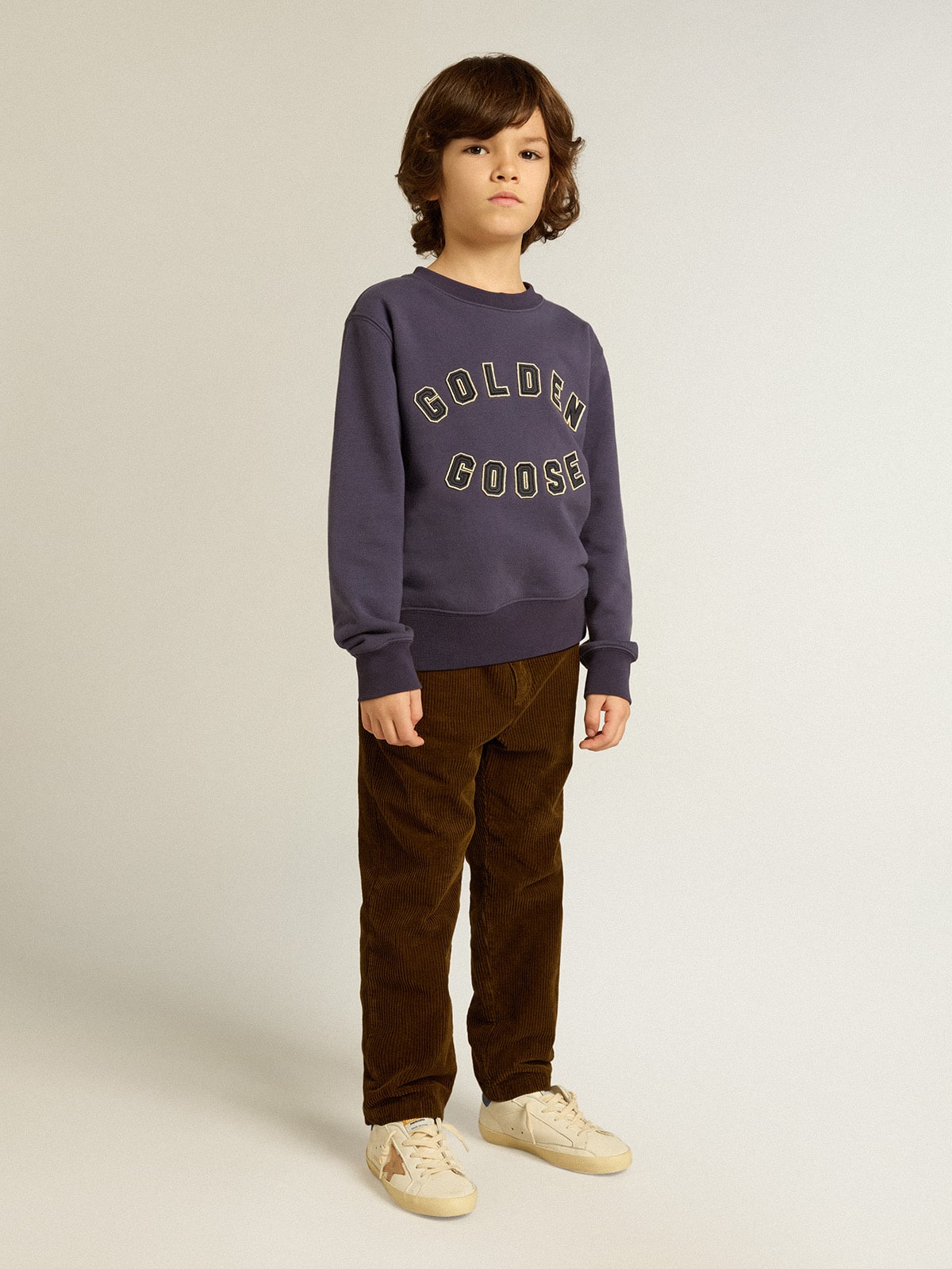 Golden Goose - Sweat-shirt bleu violet avec inscription Golden Goose sur le devant in 