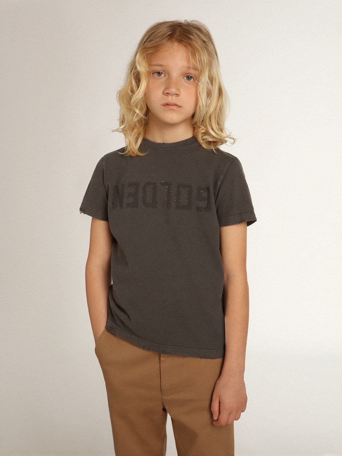 Golden Goose - Boys’ T-shirt in gray with distressed treatment in 