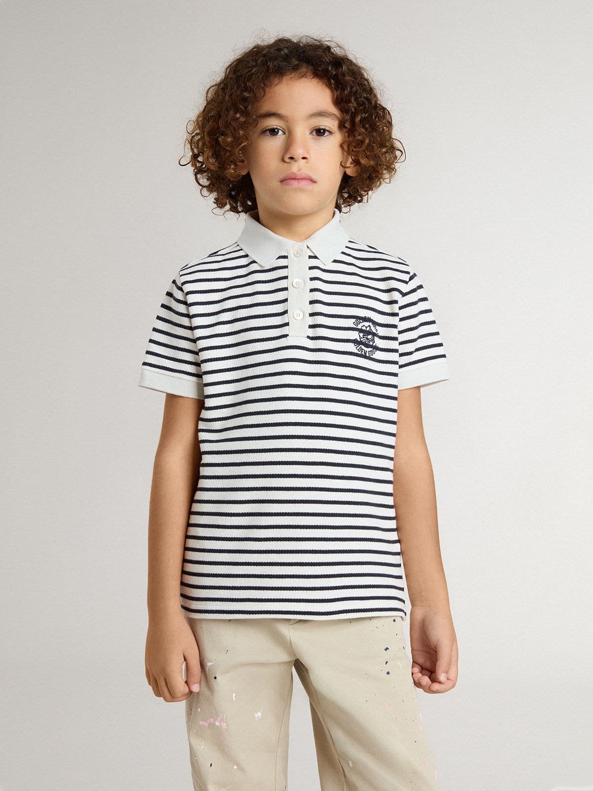 Golden Goose -  Boys' white cotton polo with navy blue stripes and embroidery in 