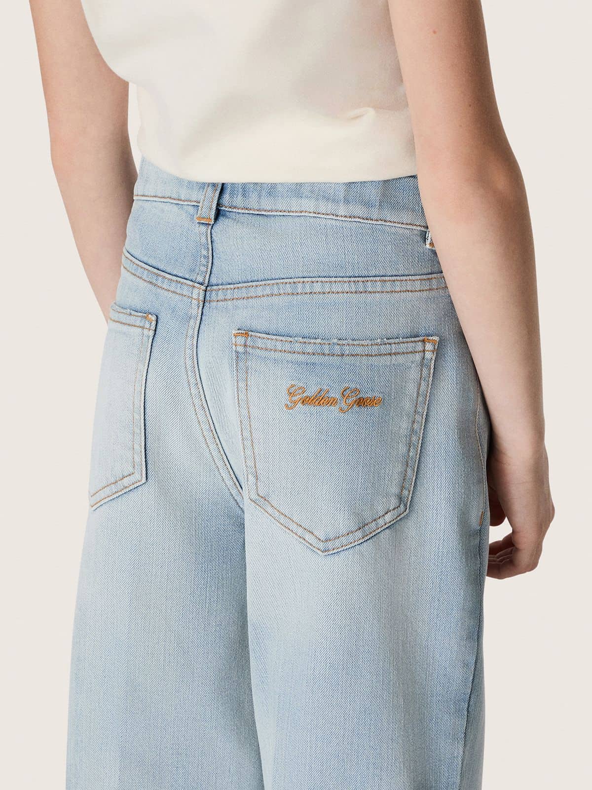 Golden Goose - Vaqueros bootcut de ni&ntilde;a Golden en denim celeste con logotipo bordado in 
