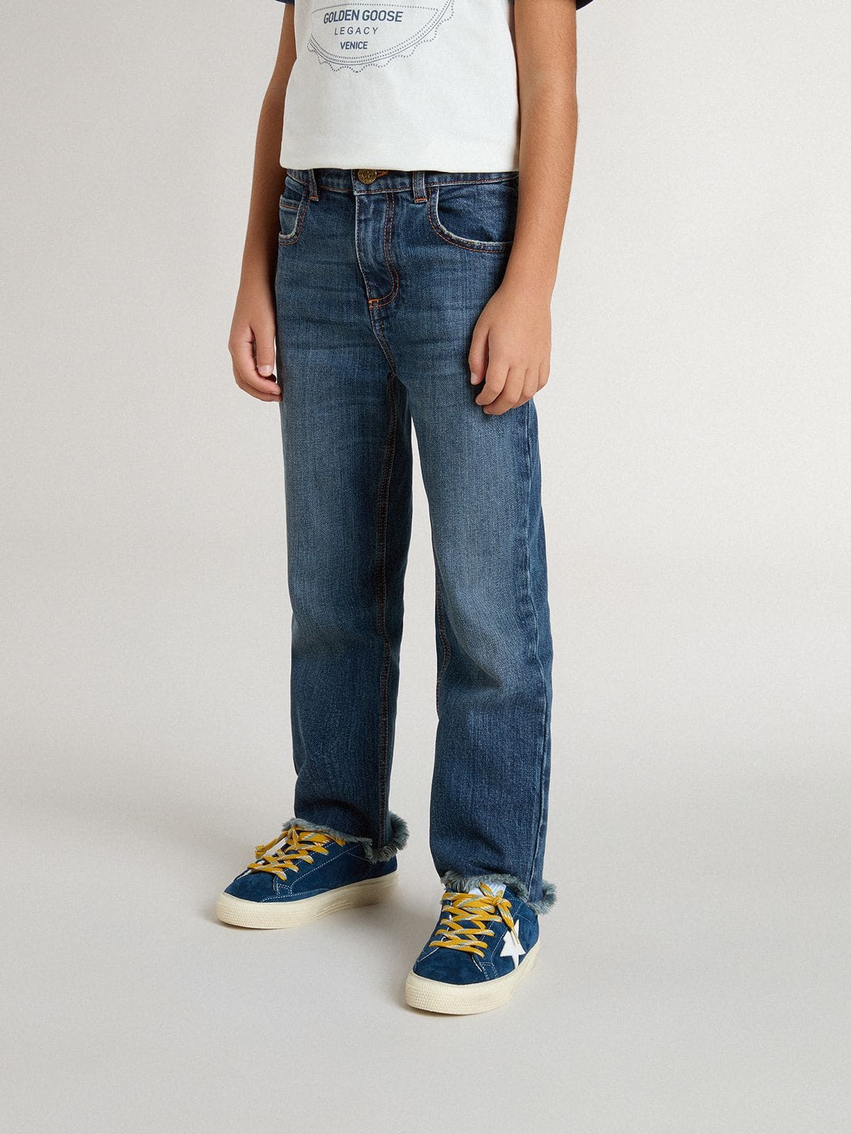 Golden Goose - Pantalón vaquero de niño en denim con corte sin rematar y bordado in 
