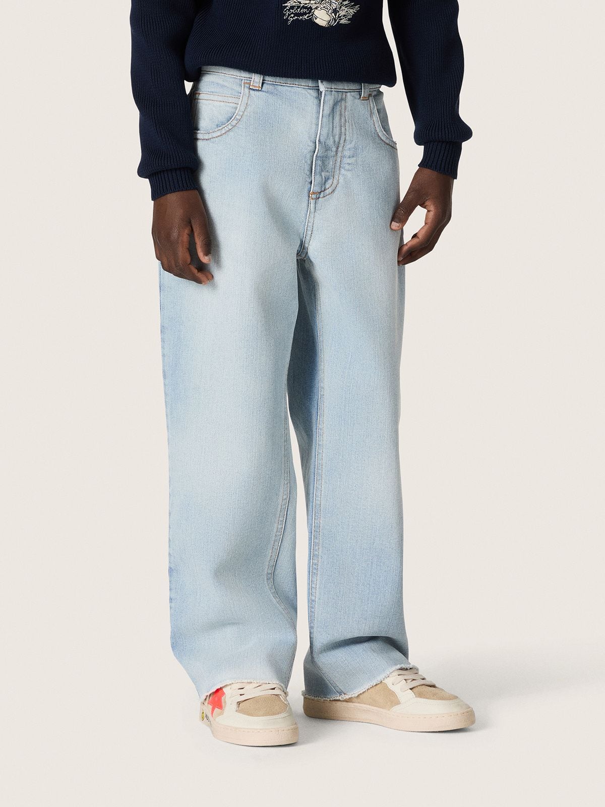 Golden Goose - Vaqueros de ni&ntilde;o Golden en denim celeste con logotipo bordado in 