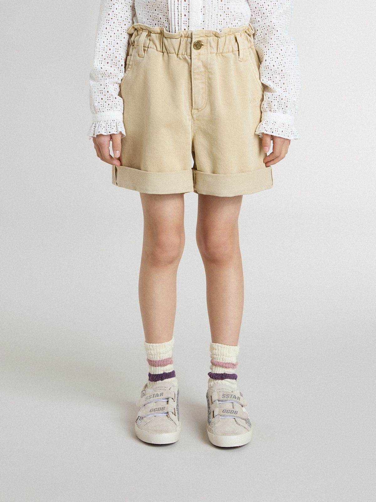 Golden Goose - Girls' sand-colored shorts with embroidered logo in 