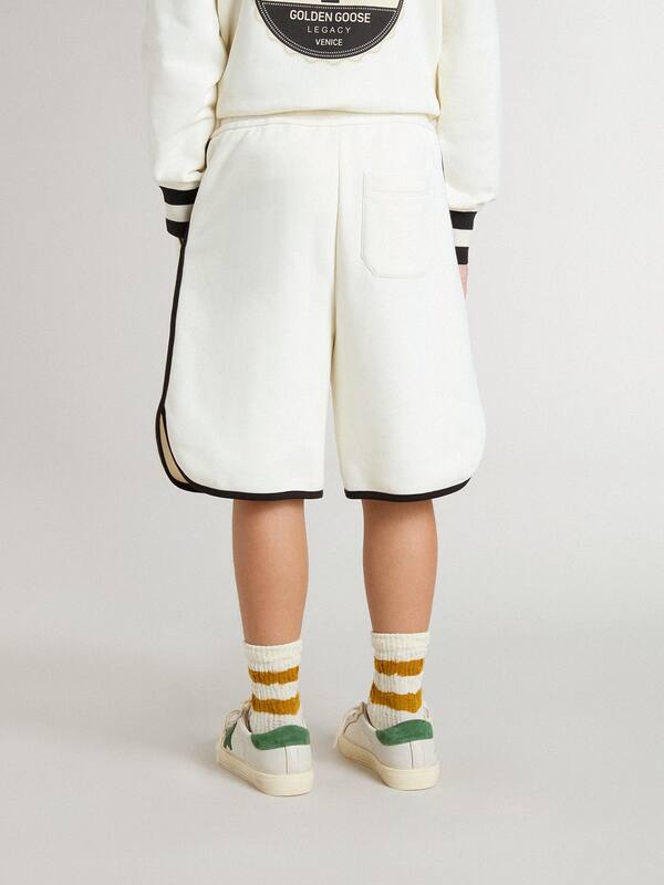 Golden Goose - Boy's white shorts with embroidered logo in 