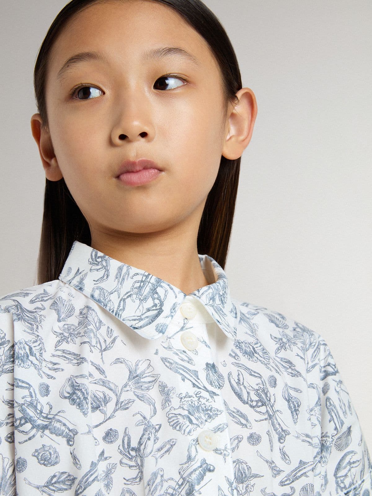 Golden Goose - Abito chemisier da Bambina in canvas di cotone bianco con stampa marina blu e piping bianco in 