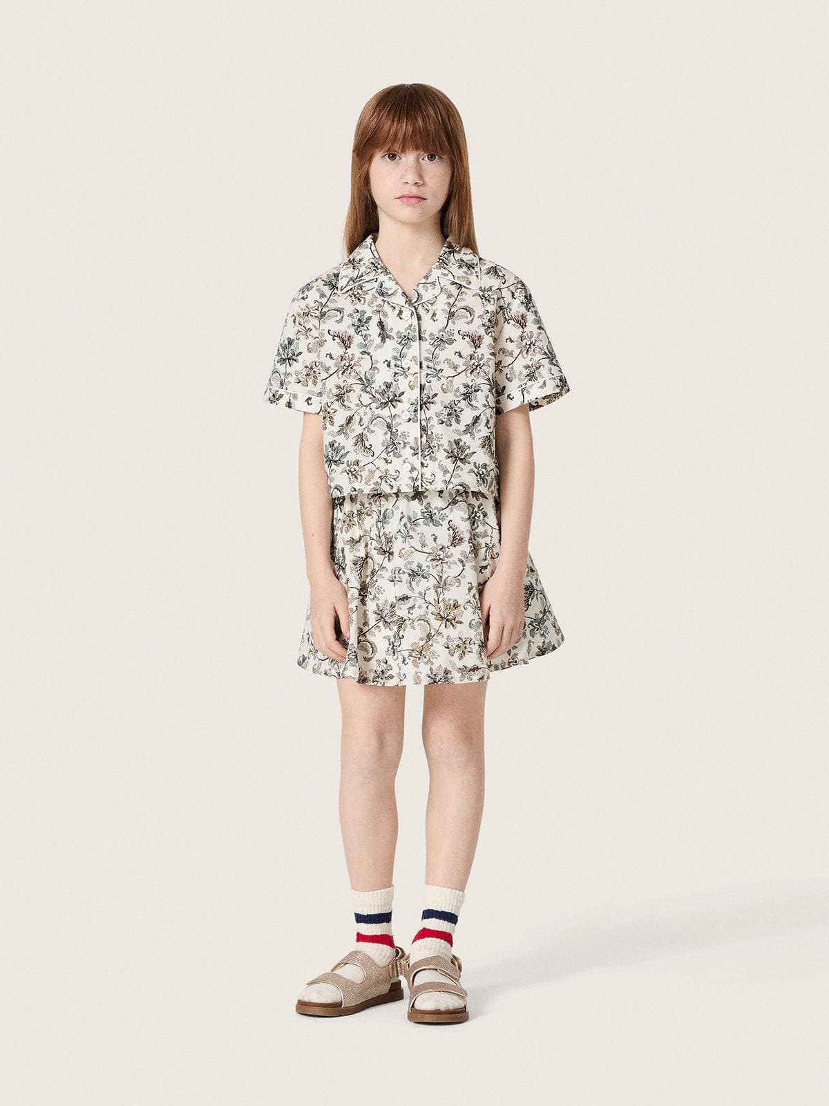 Minissaia Infantil Feminina Journey de lona de algod&atilde;o branco com estampa floral verde