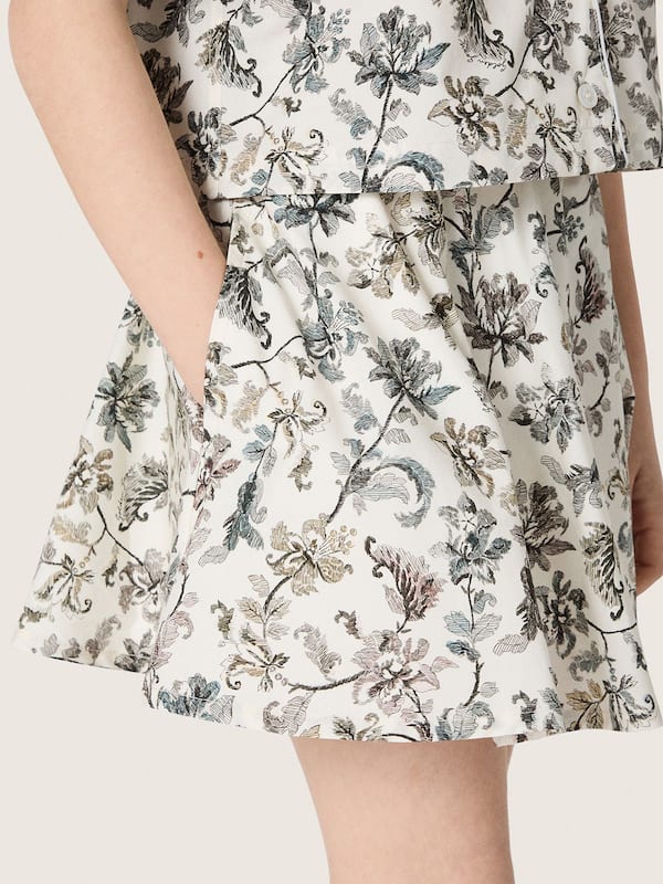 Golden Goose - Journey girls&rsquo; miniskirt in white cotton canvas with green floral print in 