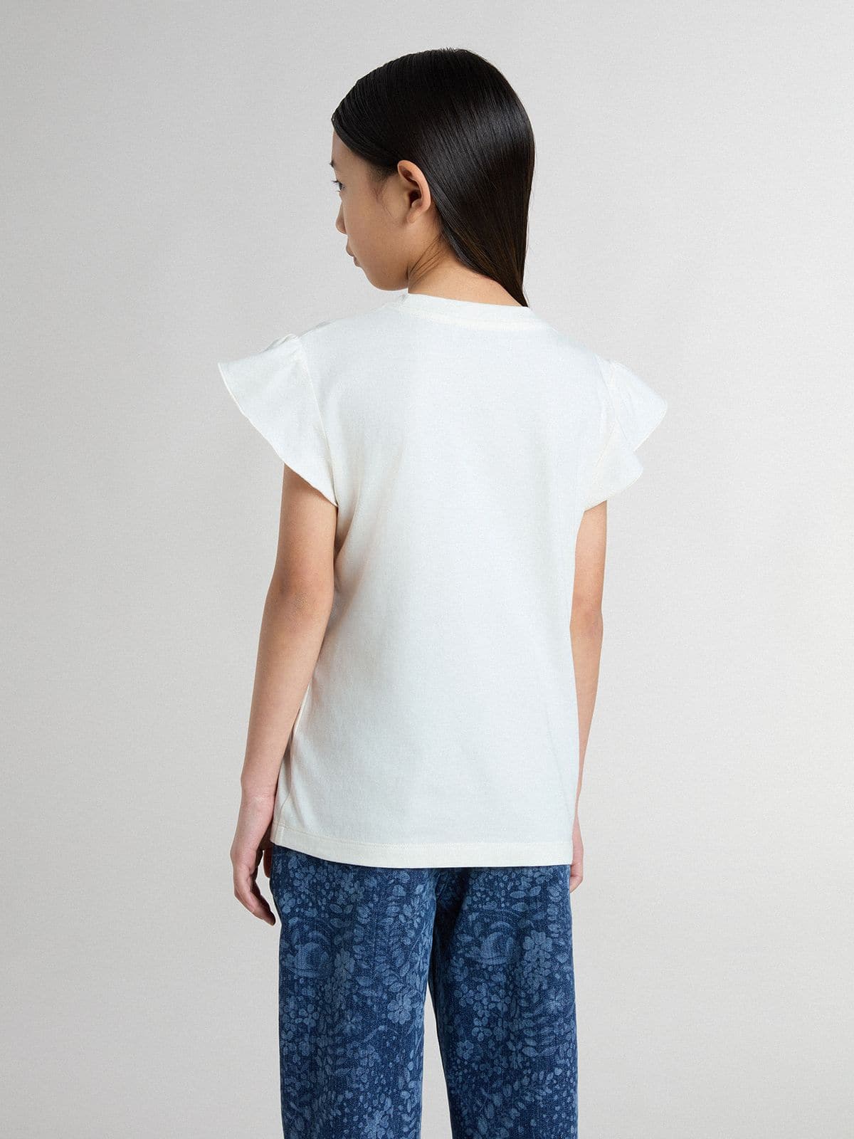 Golden Goose - Girls' T-shirt with ruffled sleeves with lettering and embroidery in 
