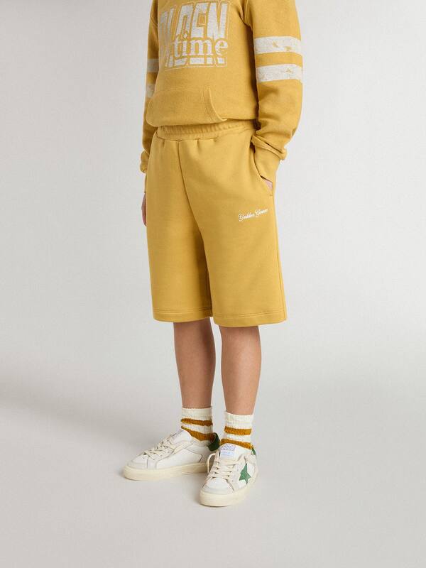 Golden Goose - Kids jogging shorts in ochre yellow with embroidery   in 