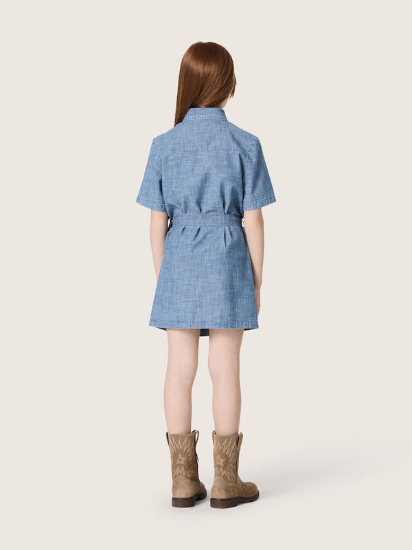 Golden Goose - Robe chemisier &agrave; manches courtes pour fille Journey en chambray de coton bleu ciel avec patch brod&eacute; in 