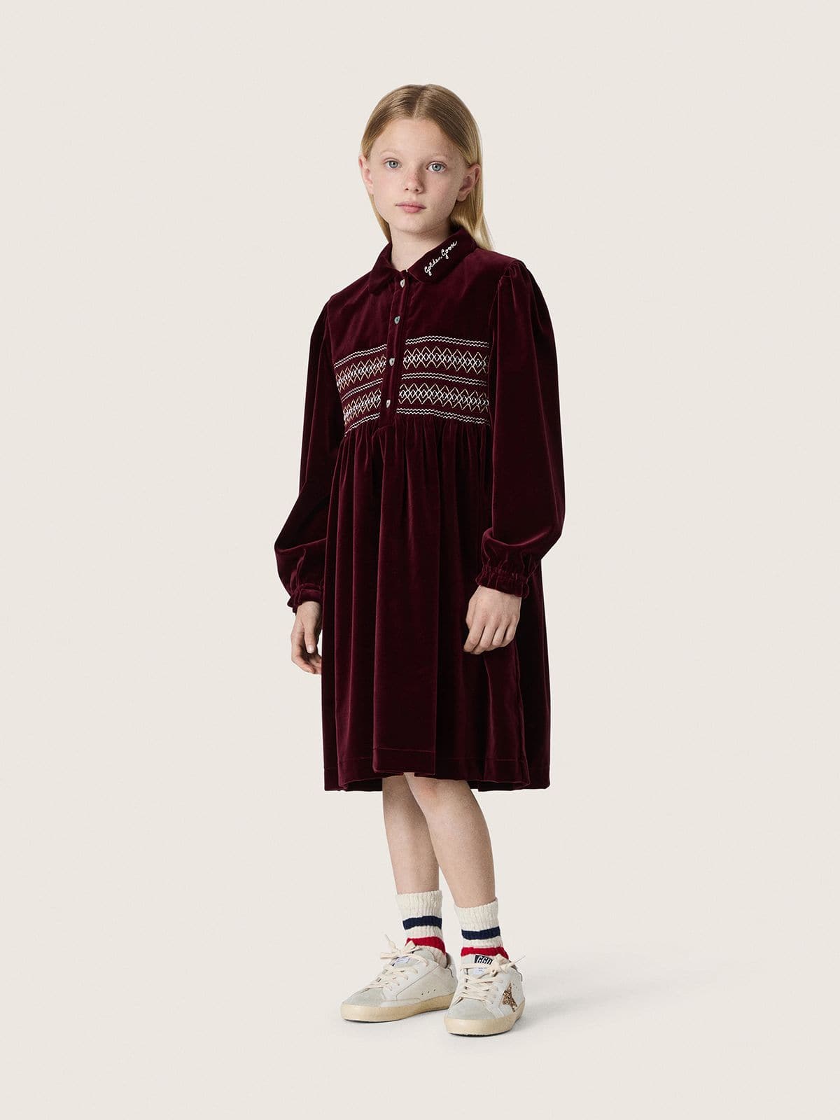 Golden Goose - Girls’ burgundy velvet-effect dress with embroidery on the front in 