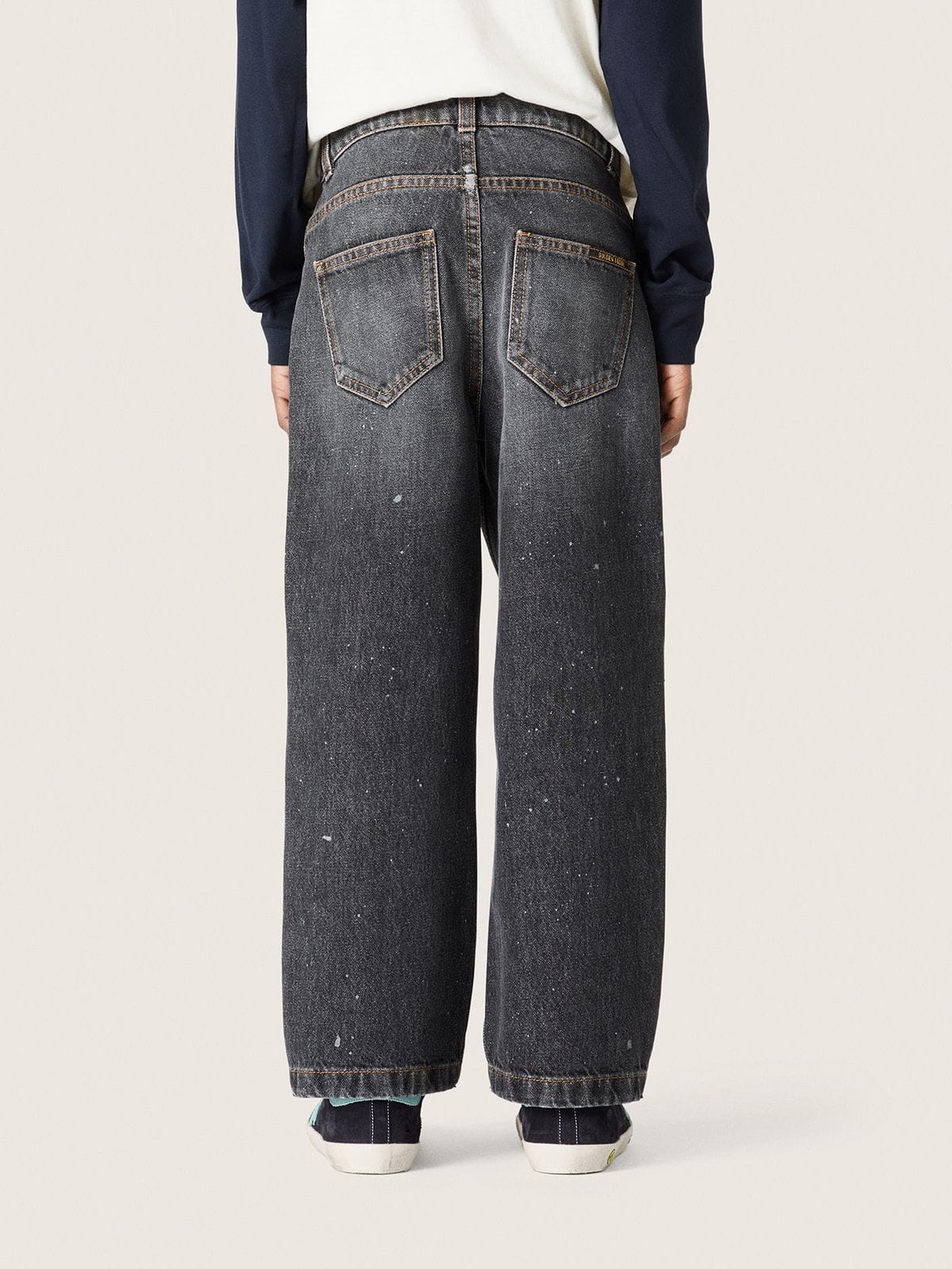 Golden Goose - Vaqueros de ni&ntilde;o con pernera recta de algod&oacute;n gris con efecto manchado in 