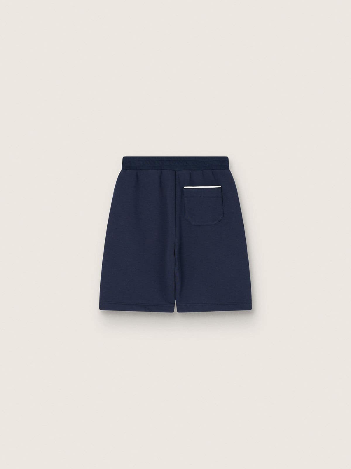 Pantal&oacute;n corto infantil de algod&oacute;n azul con ribete en contraste