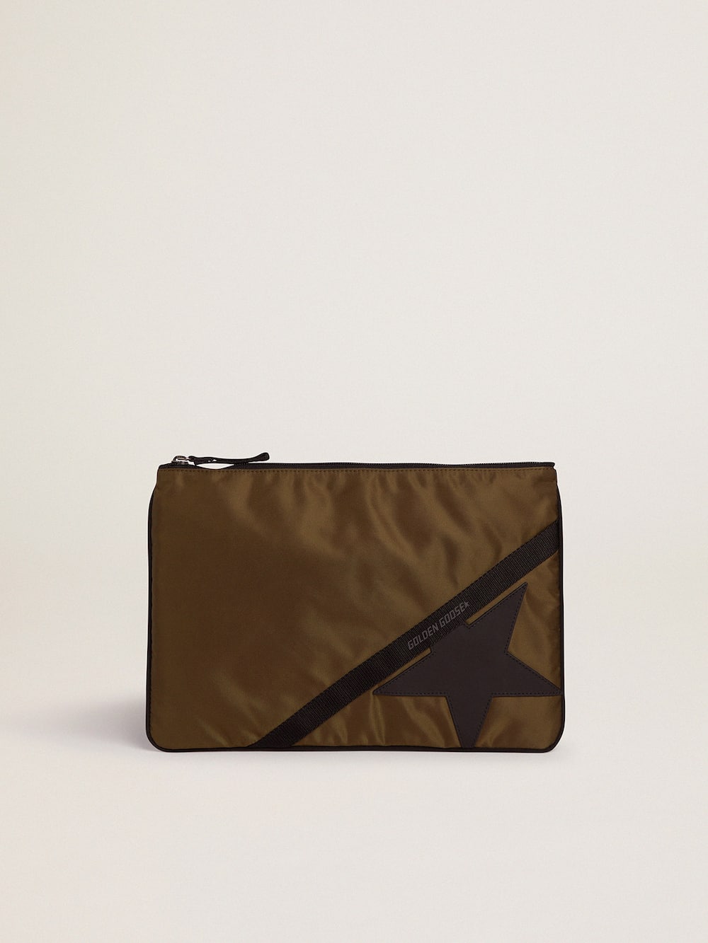 Golden Goose - Pouch Journey large in nylon verde militare in 