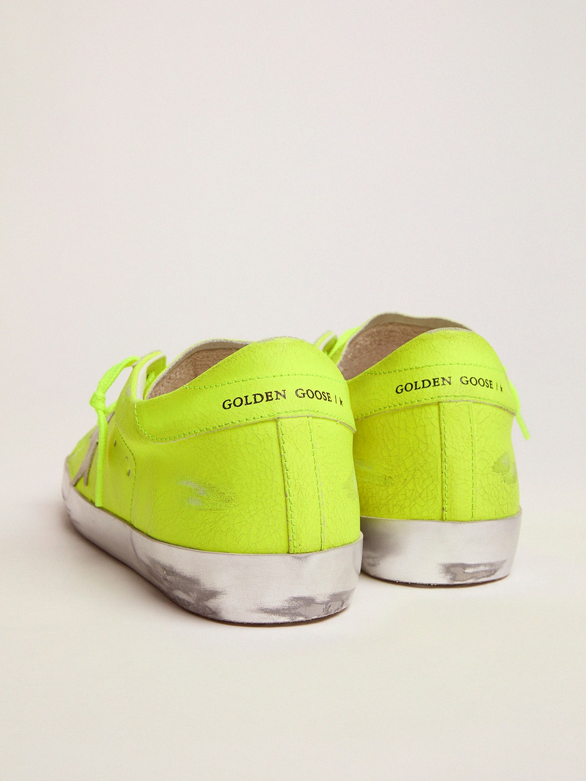 Golden Goose - Super-Star sneakers in fluorescent yellow crackle-effect leather in 