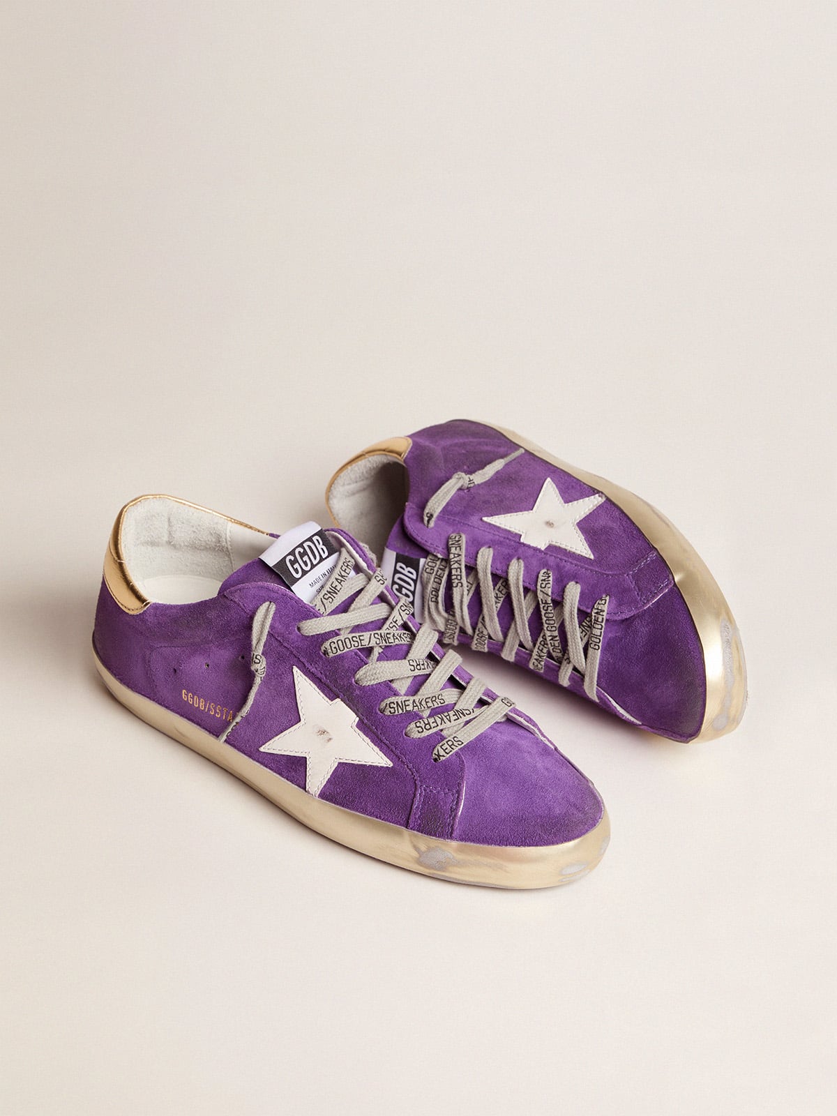 Golden Goose - Purple suede Super-Star sneakers with gold heel tab in 