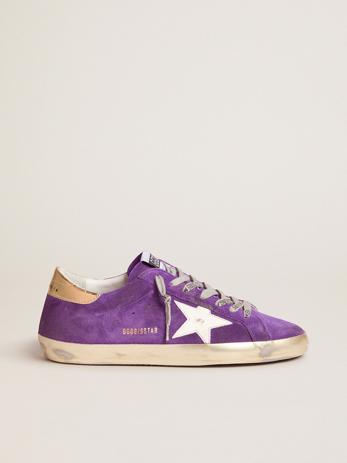 Golden Goose - Purple suede Super-Star sneakers with gold heel tab in 