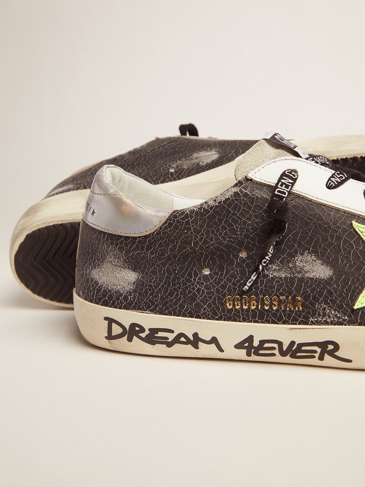 Golden Goose - Super-Star sneakers with handwritten lettering and fluorescent yellow star in 