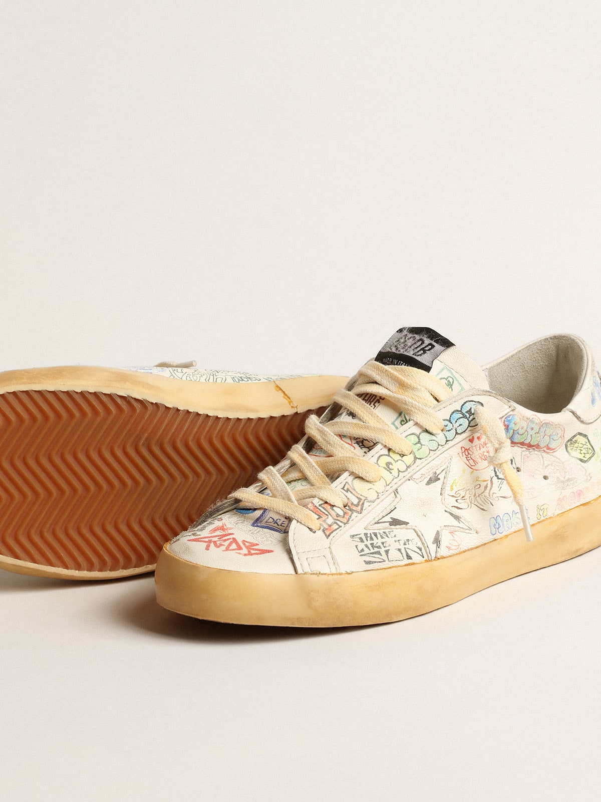 Golden Goose - Super-Star in white nappa with all-over multicolor graffiti in 