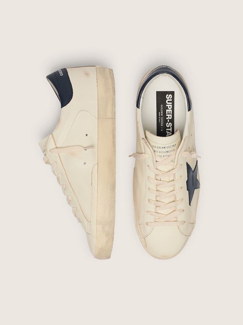 Golden Goose - Super-Star homme en cuir blanc avec &eacute;toile bleu fonc&eacute; in 