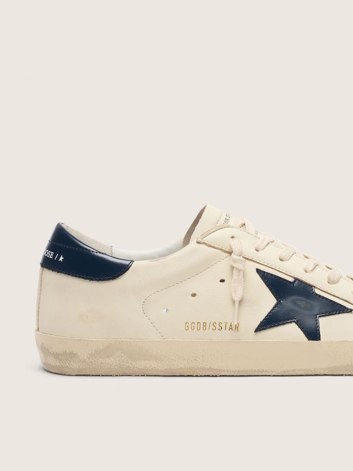 Golden Goose - Men&rsquo;s Super-Star in white leather with dark blue star in 