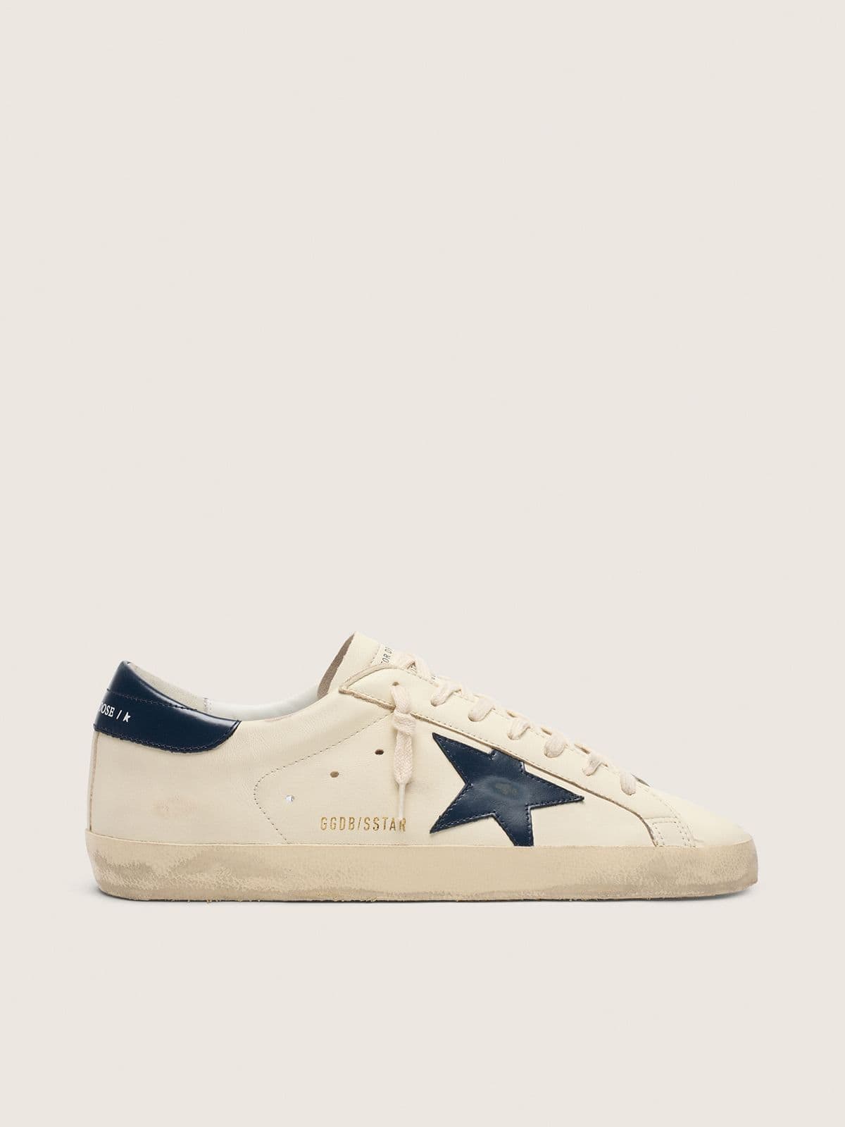 Golden Goose - Men&rsquo;s Super-Star in white leather with dark blue star in 