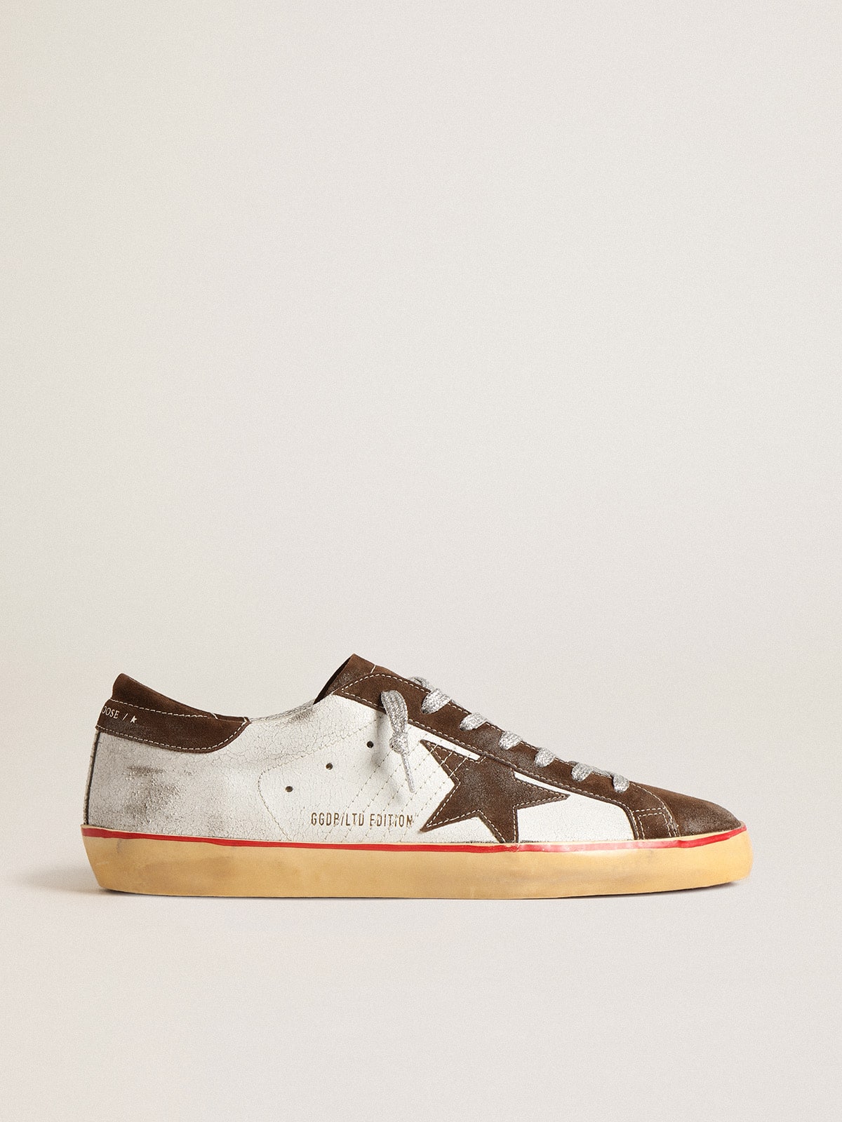 Golden Goose - Super-Star LTD avec étoile et contrefort en daim marron in 