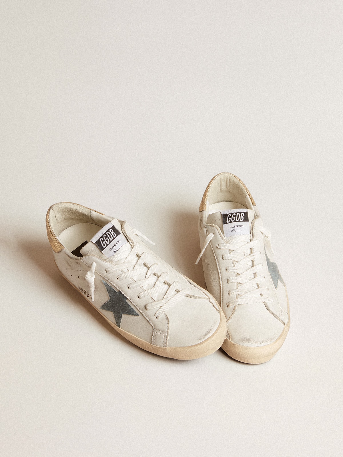 Golden Goose - Super-Star avec étoile en daim et contrefort en cuir python platine in 