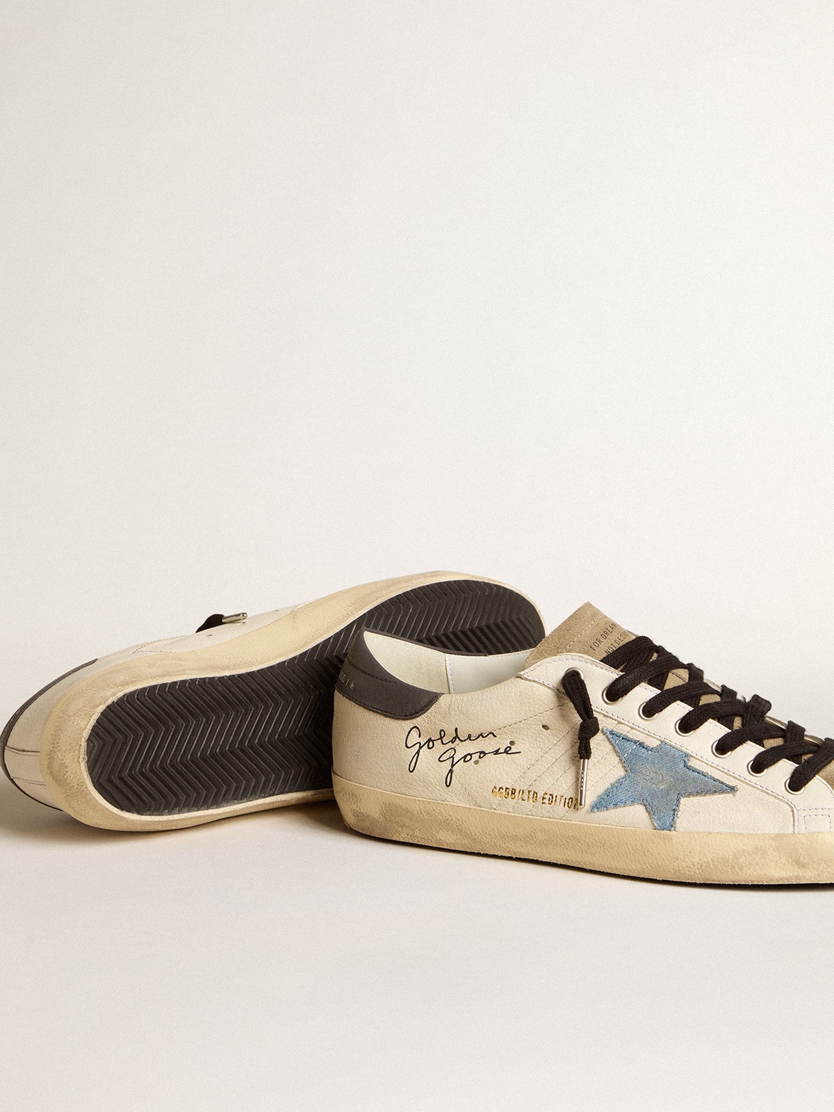 Golden Goose - Super-Star de napa con estrella de ante celeste y refuerzo del talón de piel gris in 