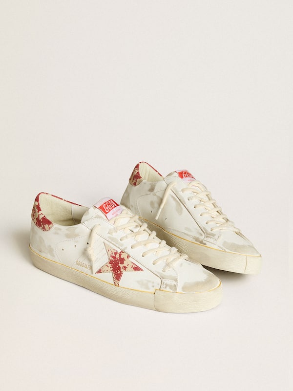 Golden Goose - White Men's Super-Star LAB with rust-effect star and heel tab in 