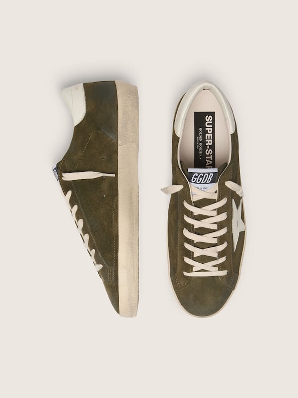 Super-Star homme en cuir velours vert olive avec &eacute;toile en cuir blanc