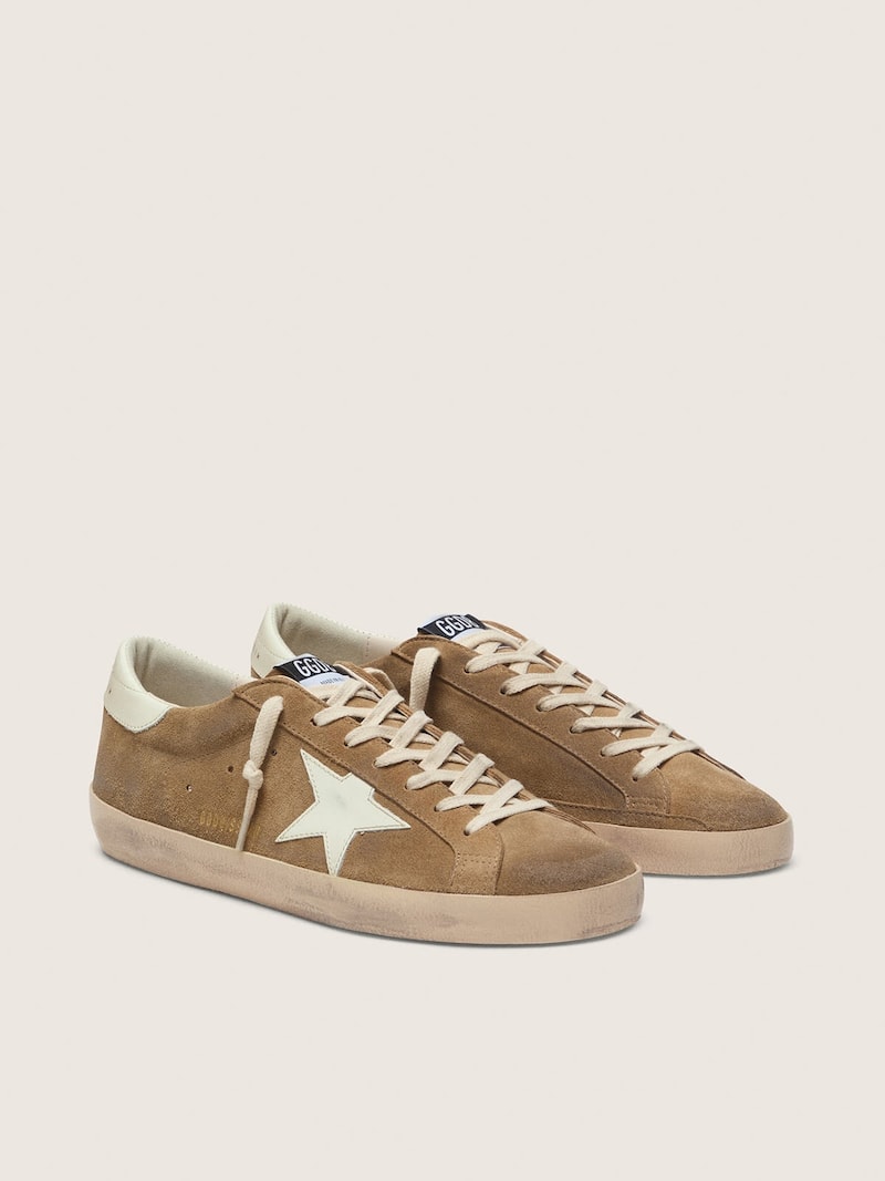 Golden Goose - Men&rsquo;s Super-Star in tobacco suede with white leather star in 