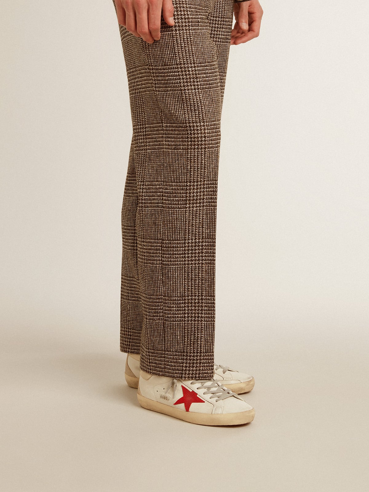 Golden Goose - Men's Super-Star in nappa with red star and cream leather heel tab in 