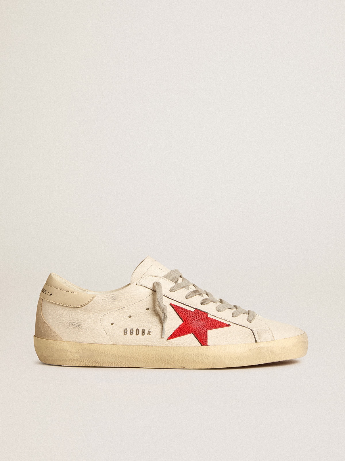 Golden Goose - Super-Star pour homme en nappa avec étoile rouge et contrefort en cuir crème in 