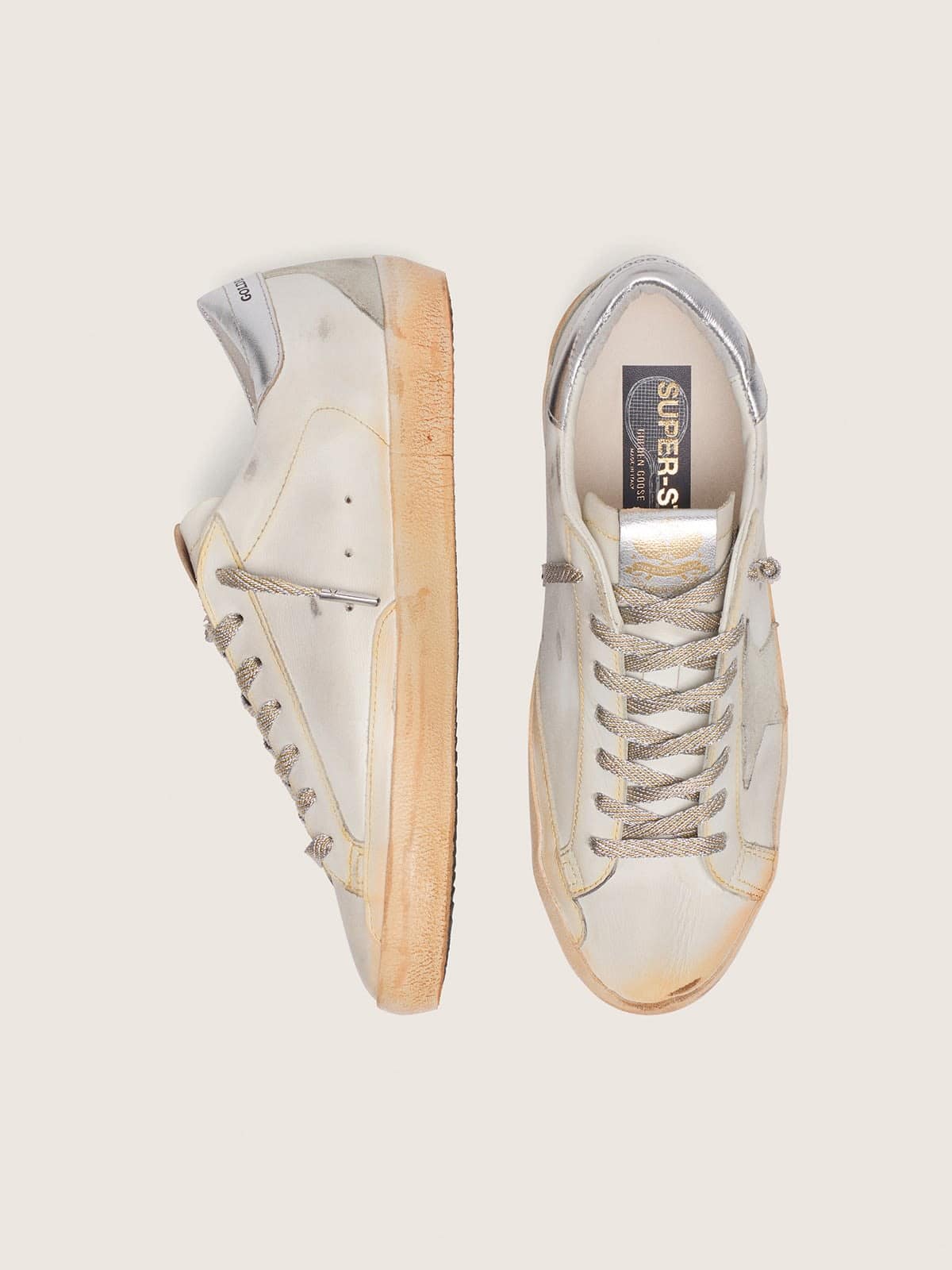 Golden Goose - Super-Star masculino tennis-inspired de couro branco com estrela de suede cinza in 
